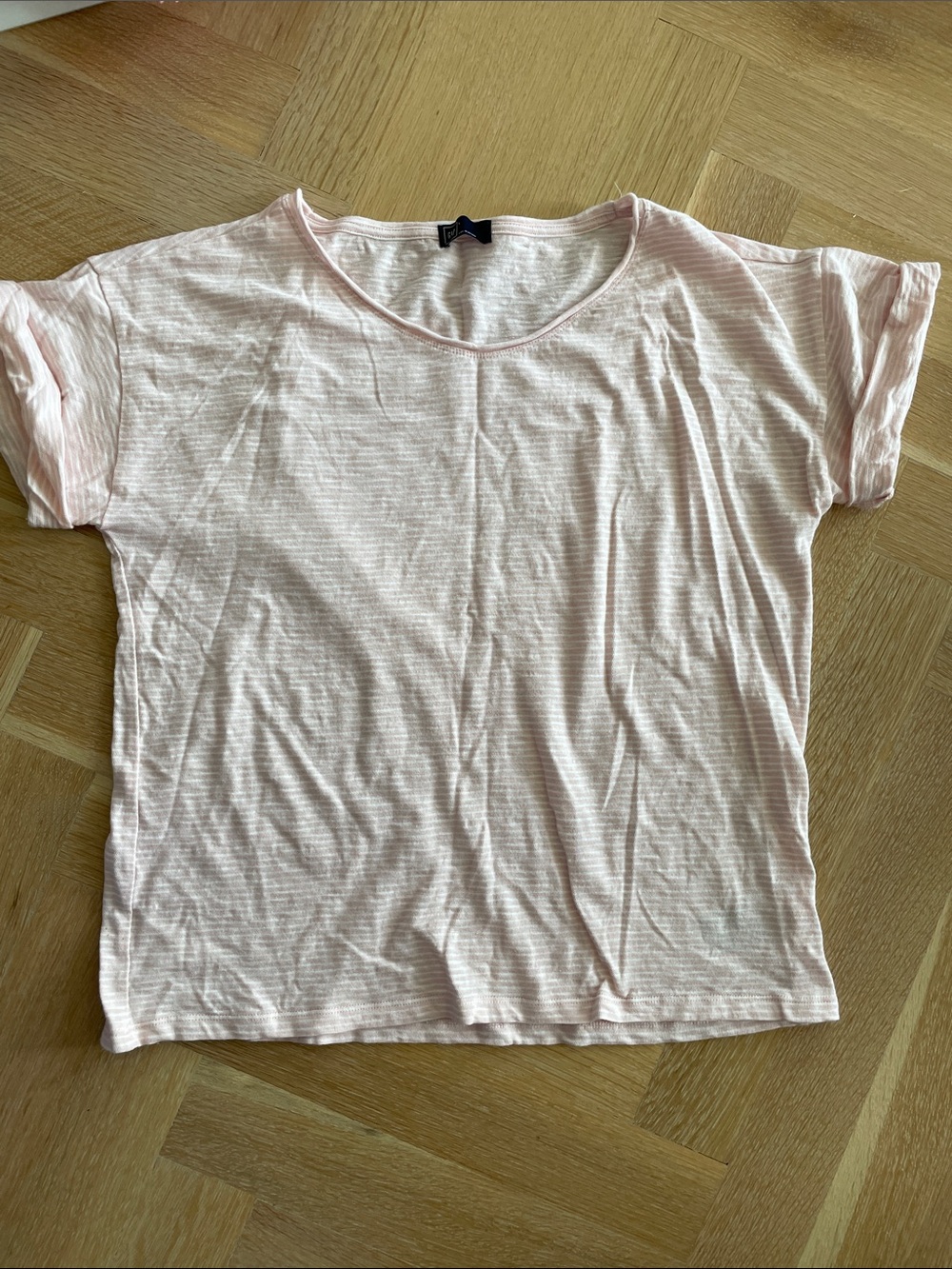 Gap factory T-shirt, size large